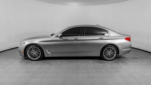 2017 BMW 540 i