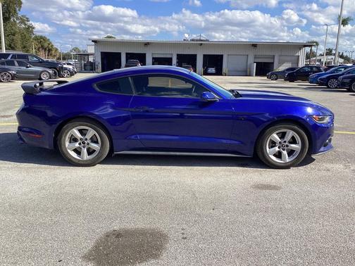 2015 Ford Mustang V6