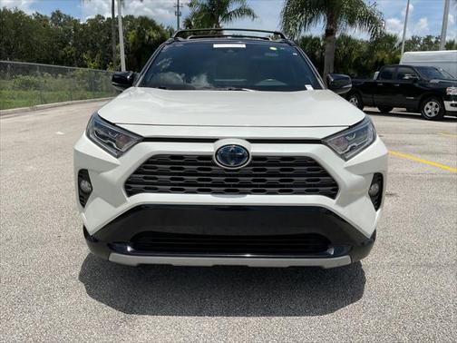 2021 Toyota RAV4 Hybrid SE