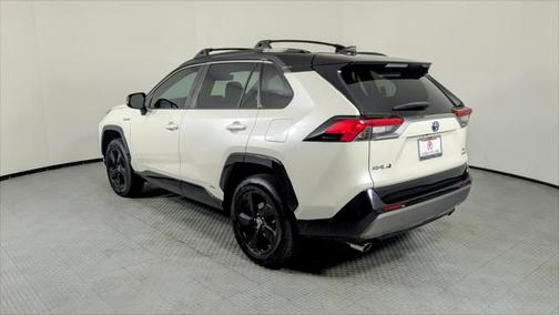 2021 Toyota RAV4 Hybrid SE