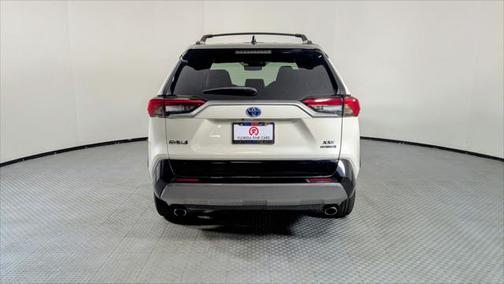 2021 Toyota RAV4 Hybrid SE