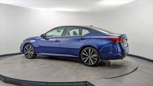 2022 Nissan Altima SR FWD