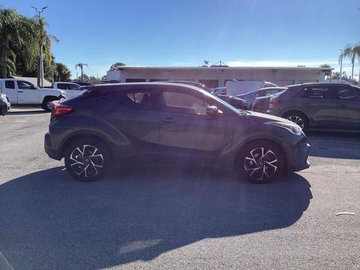 2019 Toyota C-HR XLE