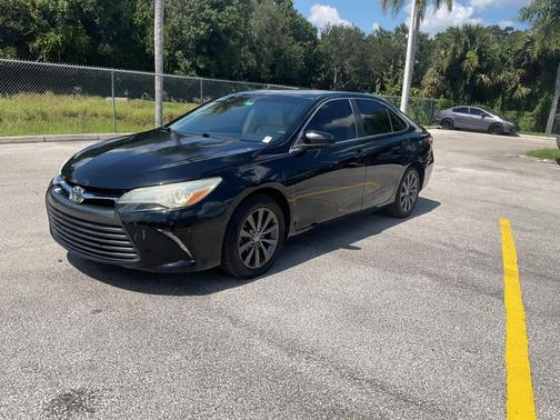 2016 Toyota Camry XLE