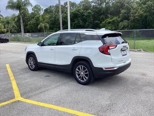 2023 GMC Terrain SLT