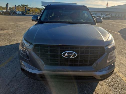 2021 Hyundai VENUE SE