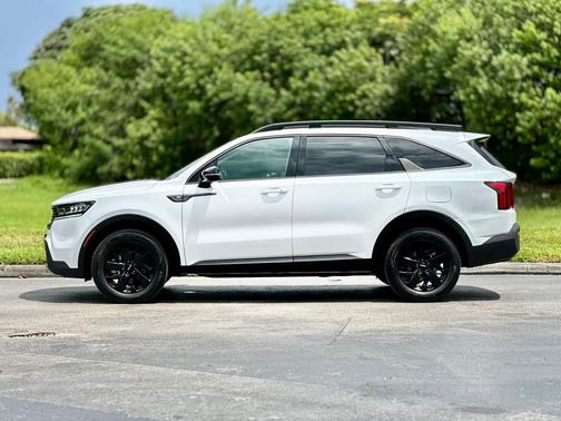 2023 Kia Sorento S