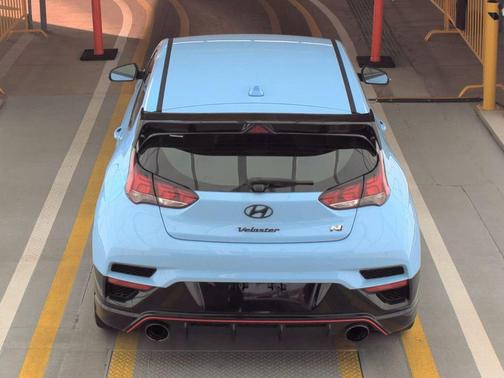 2021 Hyundai Veloster Base