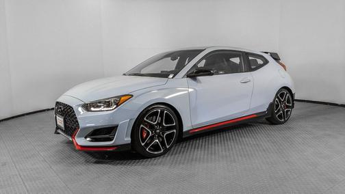 2021 Hyundai Veloster Base