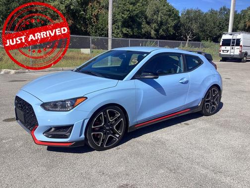 2021 Hyundai Veloster Base