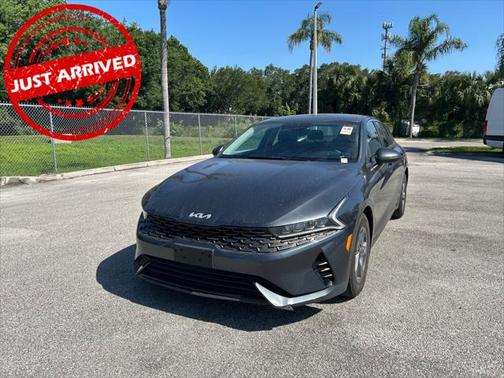 2022 Kia K5 LXS