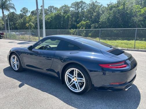 2017 Porsche 911 Carrera