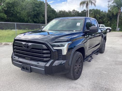 2022 Toyota Tundra SR5