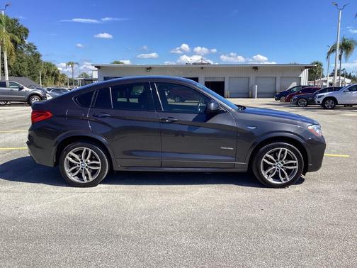 2018 BMW X4 xDrive28i