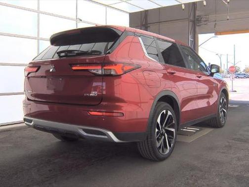 2023 Mitsubishi Outlander PHEV SE S-AWC