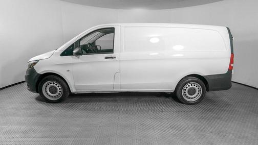 2020 Mercedes-Benz Metris Base