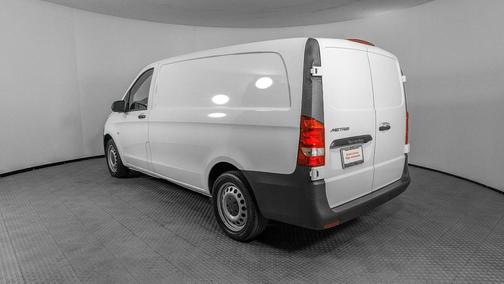 2020 Mercedes-Benz Metris Base