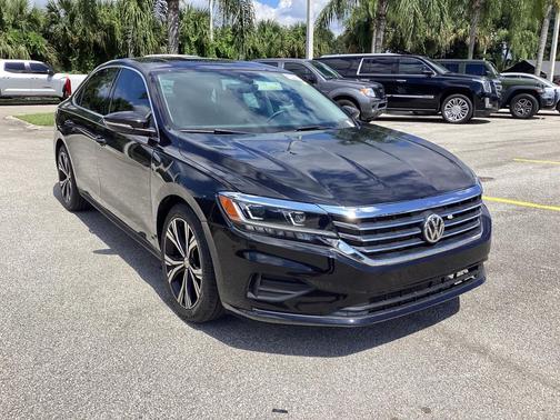 2022 Volkswagen Passat 2.0T SE