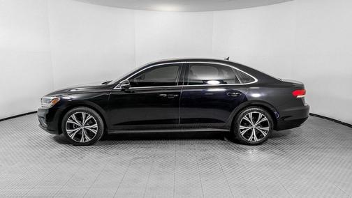 2022 Volkswagen Passat 2.0T SE