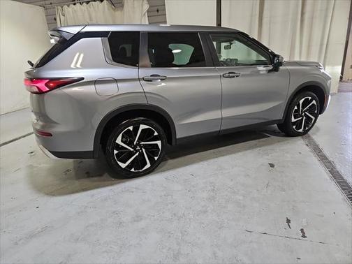 2023 Mitsubishi Outlander SE 2.5 2WD