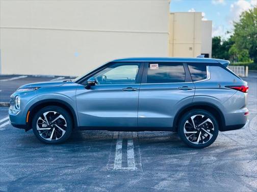 2023 Mitsubishi Outlander SE 2.5 2WD