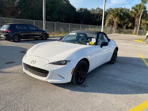2016 Mazda MX-5 Miata Sport