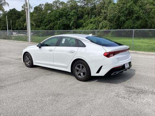2023 Kia K5 LXS