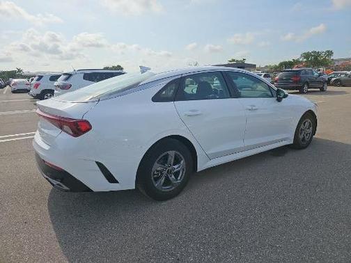 2023 Kia K5 LXS