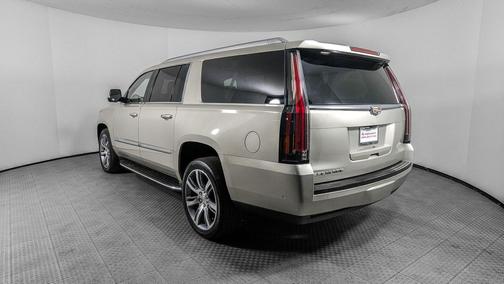 2017 Cadillac Escalade ESV Luxury