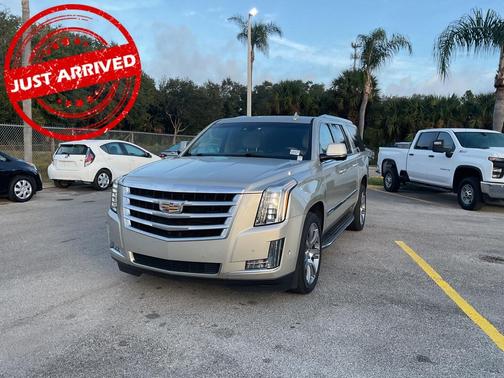 2017 Cadillac Escalade ESV Luxury