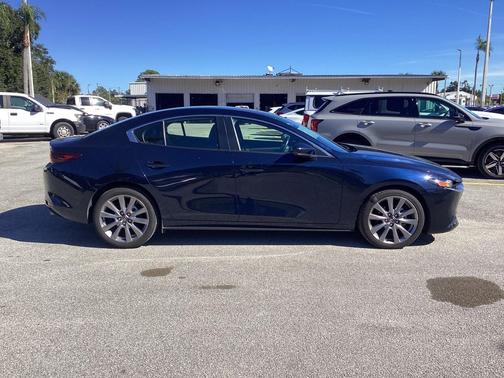 2024 Mazda Mazda3 FWD w/Preferred Package