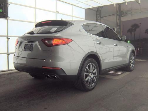 2018 Maserati Levante Base
