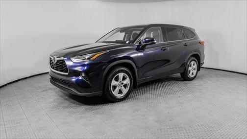 2021 Toyota Highlander LE