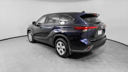 2021 Toyota Highlander LE