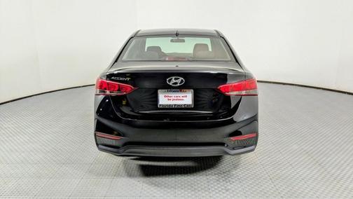 2022 Hyundai Accent SE