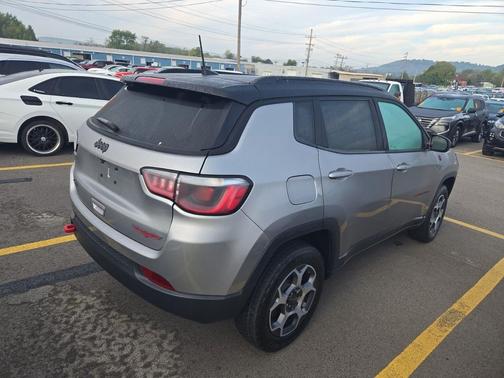 2022 Jeep Compass Trailhawk
