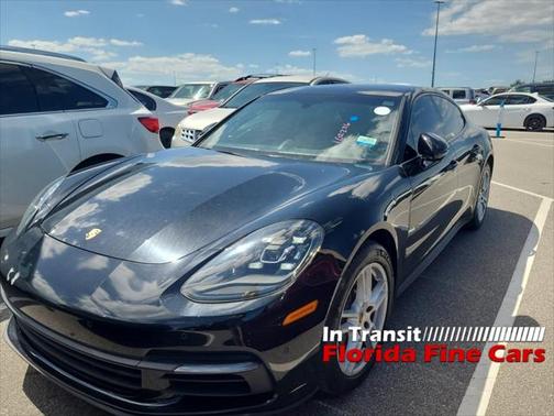 2017 Porsche Panamera 4