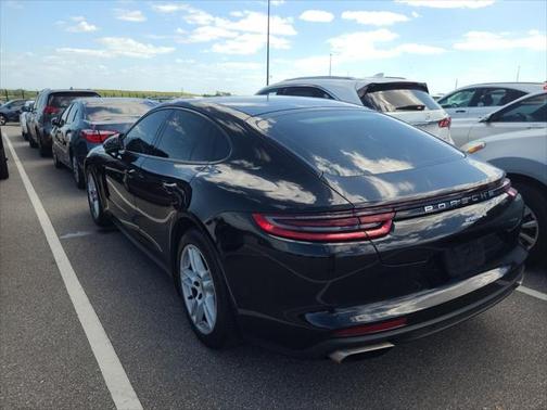 2017 Porsche Panamera 4