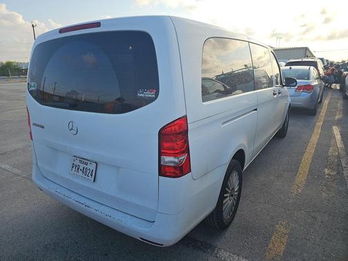 2020 Mercedes-Benz Metris Base
