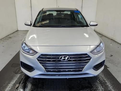 2020 Hyundai Accent SE