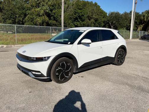 2024 Hyundai IONIQ 5 SE