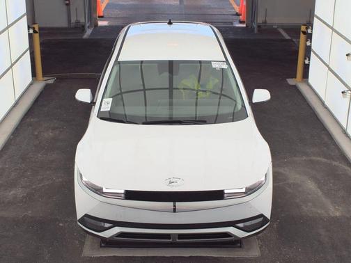 2024 Hyundai IONIQ 5 SE