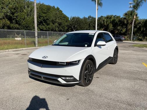 2024 Hyundai IONIQ 5 SE
