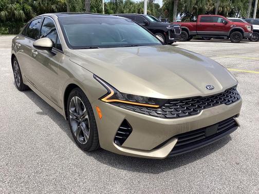2021 Kia K5 EX
