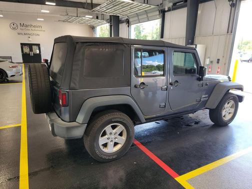2017 Jeep Wrangler Unlimited Sport