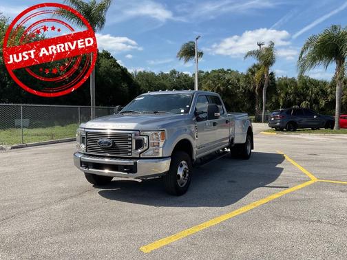 Iconic Silver Metallic 2022 Ford F-350 XL