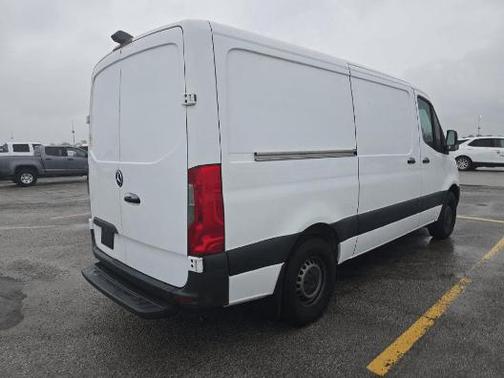 2019 Mercedes-Benz Sprinter 2500 Standard Roof