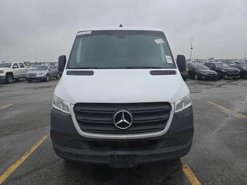 2019 Mercedes-Benz Sprinter 2500 Standard Roof