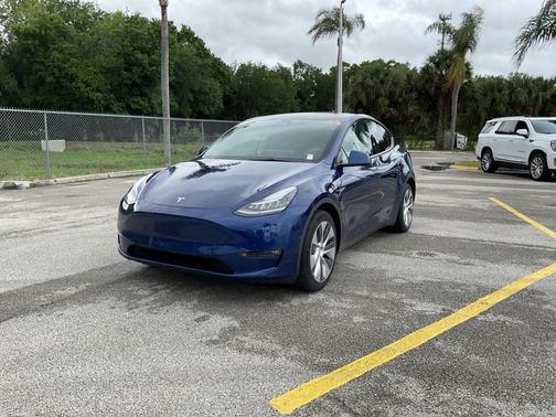 Deep Blue Metallic 2021 Tesla Model Y LONG RANGE