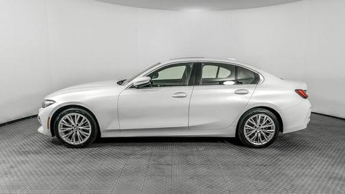2024 BMW 330 i